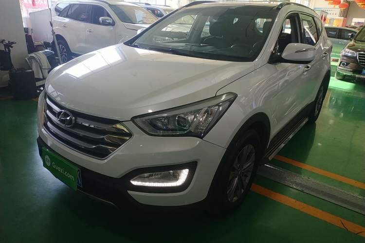 Used Hyundai Santa Fe 2015 2.0T Automatic 4x4 Smart 7-Seater