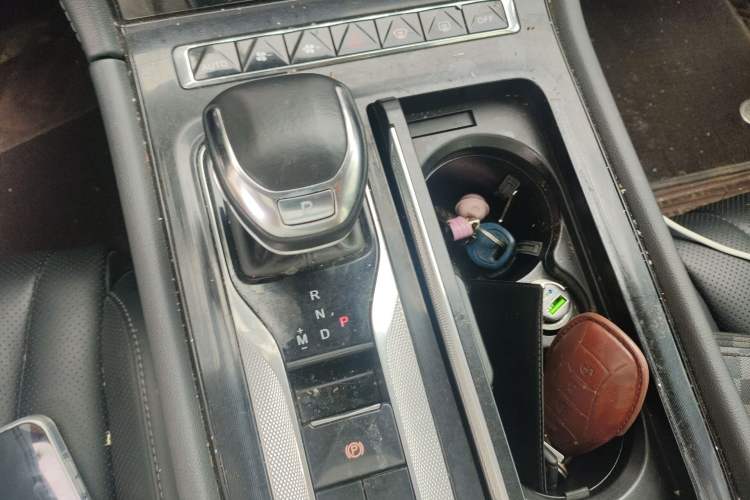 Used Hongqi H5 2023 1.5T DCT Smart Connect Flagship Edition