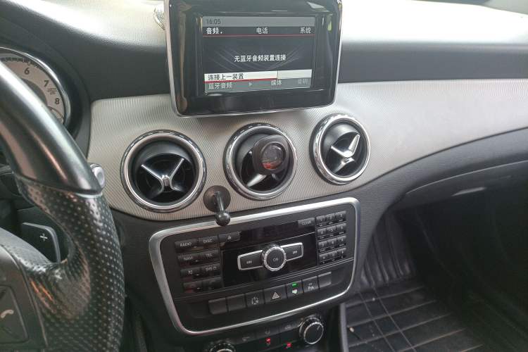 Used Mercedes-Benz GLA 2015 GLA 200
