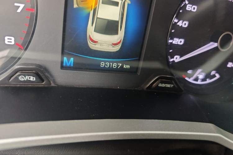 Used Geely Auto Emgrand GL 2018 1.4T Manual Elite Smart Connectivity Version Odometer Close Up