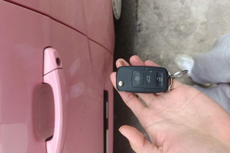 Used Chery QQ Ice Cream 2022 170km Sundae Phosphate Lithium-Ion