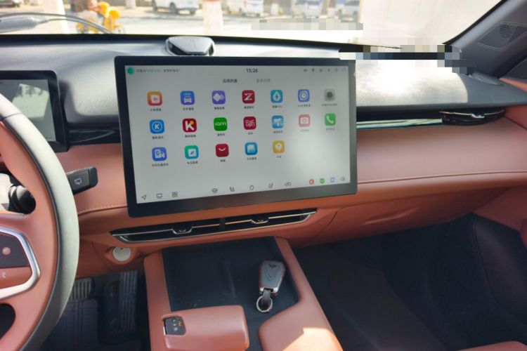 Used CHANGAN UNI-Z New Energy 2024 Blue Whale Smart Electric iDD 125km Leading Model Audio And AC Panel