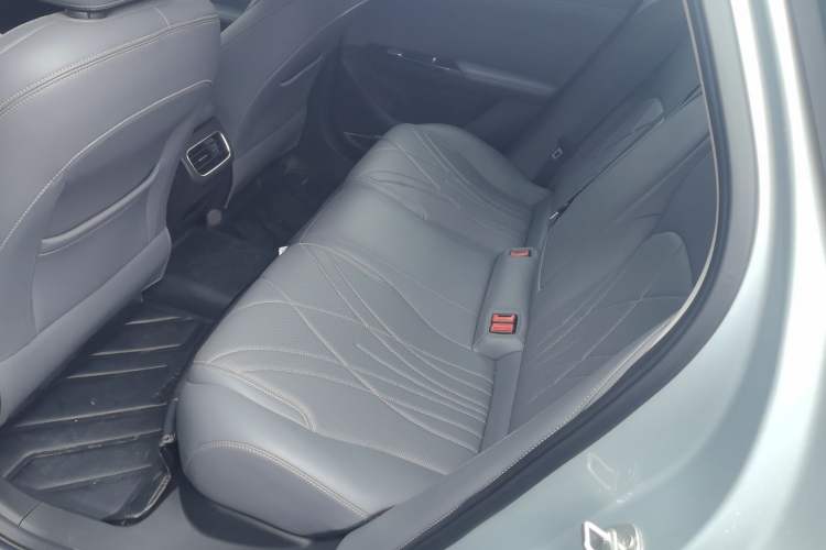 Used Geely Galaxy L6 2025 EM-i 140km Starship Edition