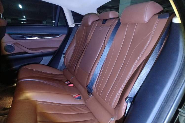 Used BMW X6 2017 xDrive28i
