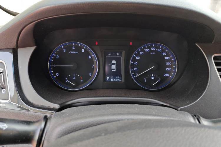 Used Hyundai Mistra 2014 1.8L Automatic Smart GLS