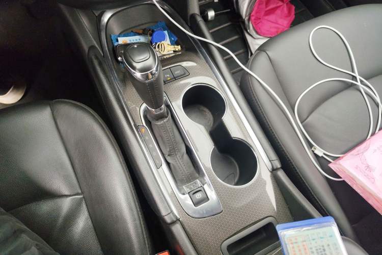 Used Chevrolet Malibu XL 2017 1.5T Automatic Ruichi Edition Gear Lever