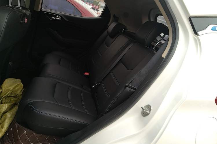 Used BYD Yuan New Energy 2018 EV360 Smart Connect Cool Edition Left Rear Seat