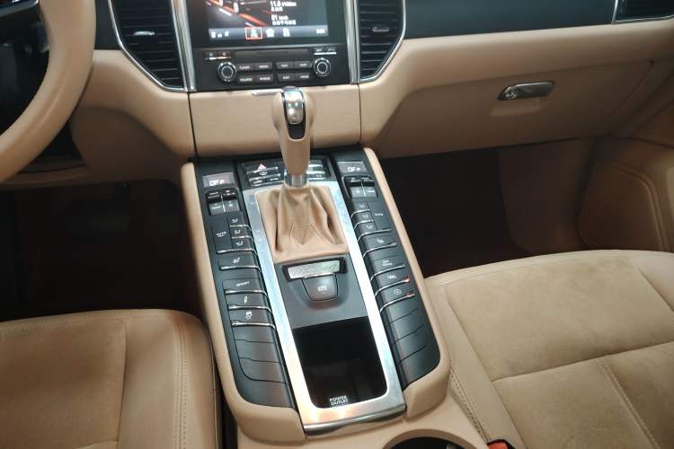 Used Porsche Macan 2017 Macan 2.0T