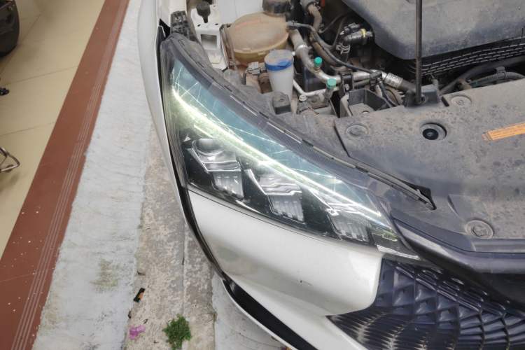 Used Dongfeng Aeolus Yixuan 2021 230T Automatic Dream-Chasing Rider Edition
