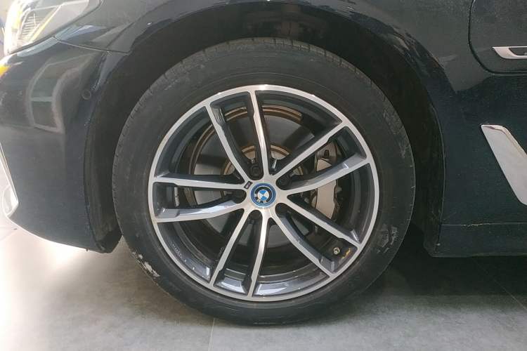Used BMW 5 Series New Energy 2022 Restyled 535Le M Sport Package Exterior 4