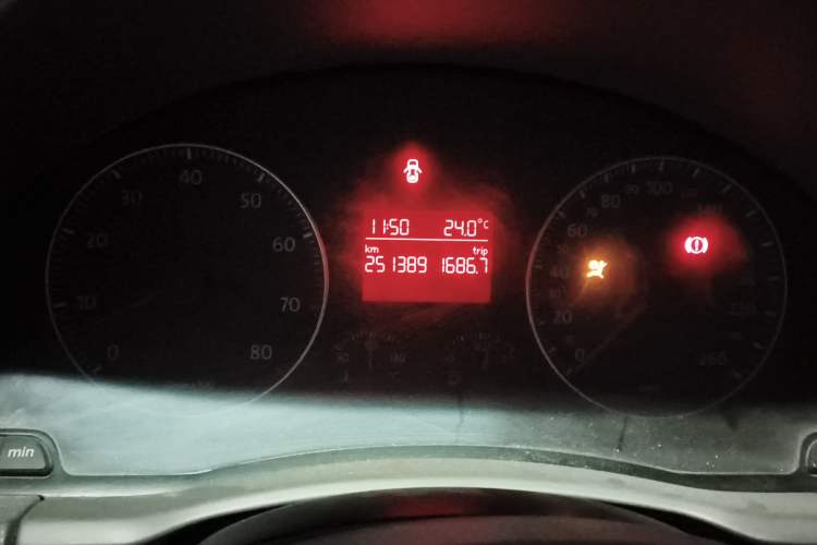 Used Volkswagen Sagitar 2009 1.6L Manual Comfort Edition