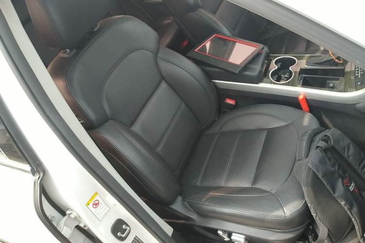 Used Haval H8 2015 2.0T Two-Wheel-Drive Luxury Version