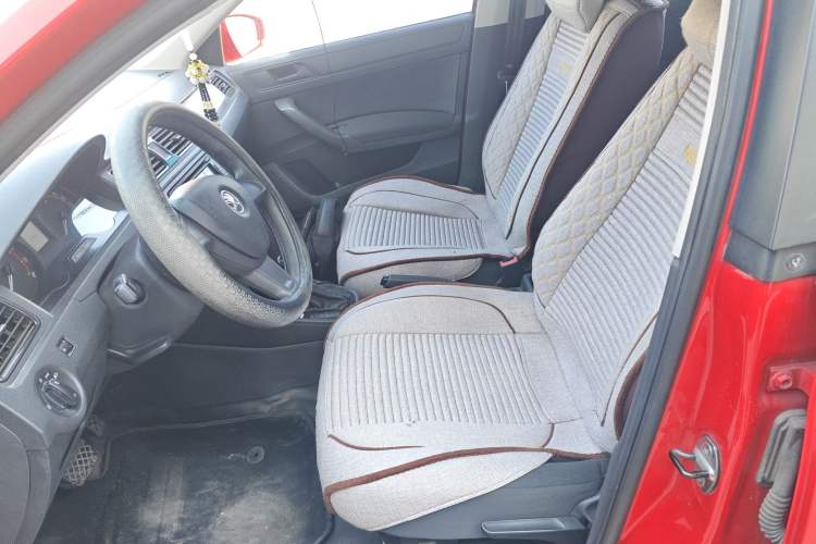 Used Skoda Rapid Spaceback 2014 1.6L Automatic Enjoyment Edition Left Front Seat