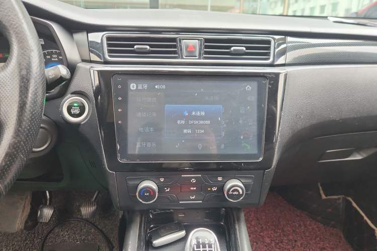 Used Dongfeng Fengon 580 2016 1.5T Manual Luxury Edition Audio And AC Panel