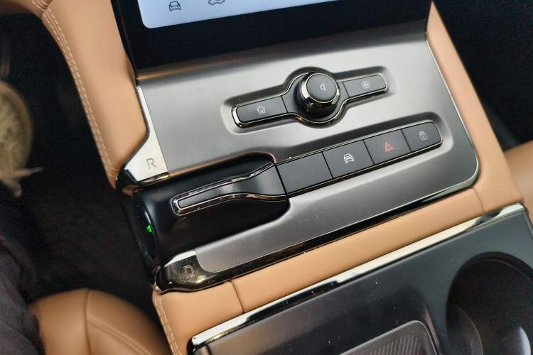 Used Nio ES6 2020 420 km Sport Edition Gear Lever