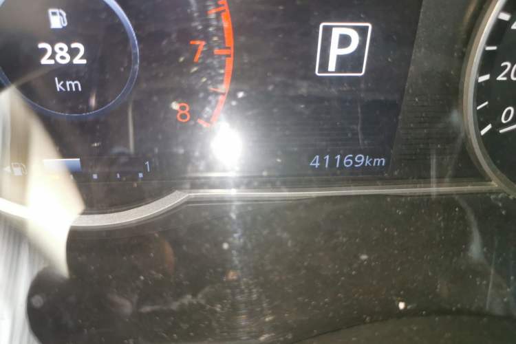 Used Nissan Kicks 2019 1.5L CVT Smart Connect Luxury Edition
