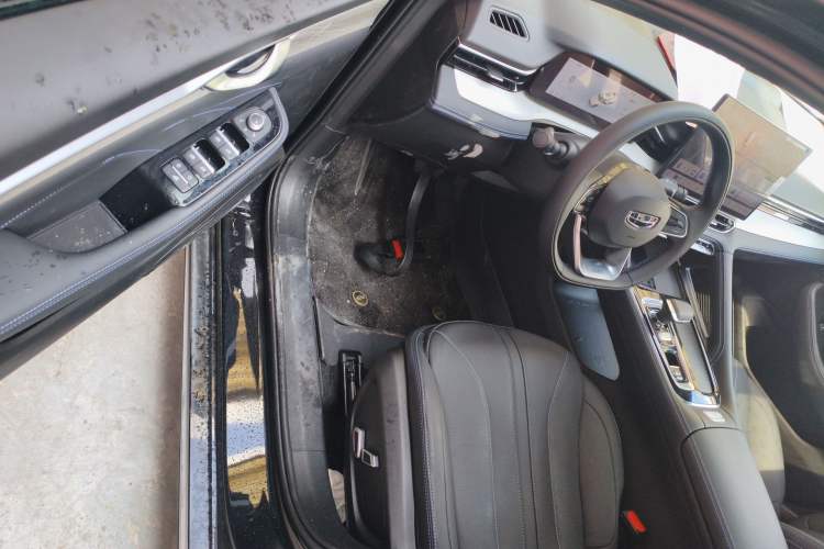 Used Geely Auto Preface 2026 Model Oriental Yao 1.5TD Kunlun Edition Driver Seat