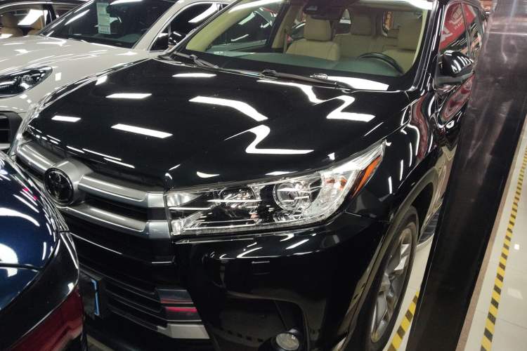 Used Toyota Highlander 2018 2.0T Four-Wheel Drive Ultimate Edition 7-Seater Emission Standard China V