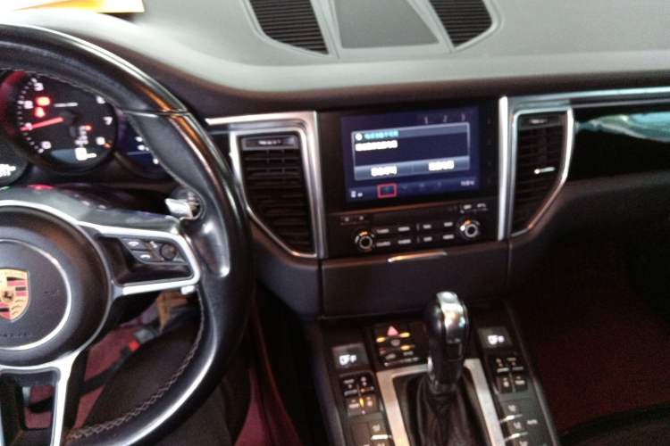 Used Porsche Macan 2017 Macan 2.0T