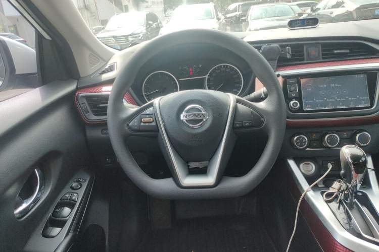 Used Nissan Lannia 2016 1.6L CVT Smart Cool Edition Steering Wheel