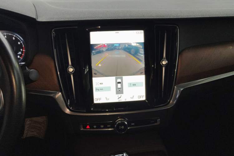 Used Volvo S90 2020 Facelifted T5 Zhiyi Luxury Edition
