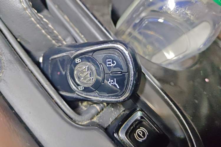 Used Buick Envision 2014 28T Four-Wheel Drive Elite Model
