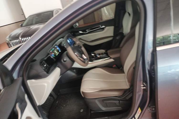 Used BYD Qin PLUS 2024 HONOR Edition DM-i 55KM Leading Model