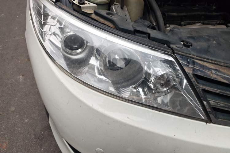 Used BYD M6 2015 2.4L Automatic Prestige Edition
