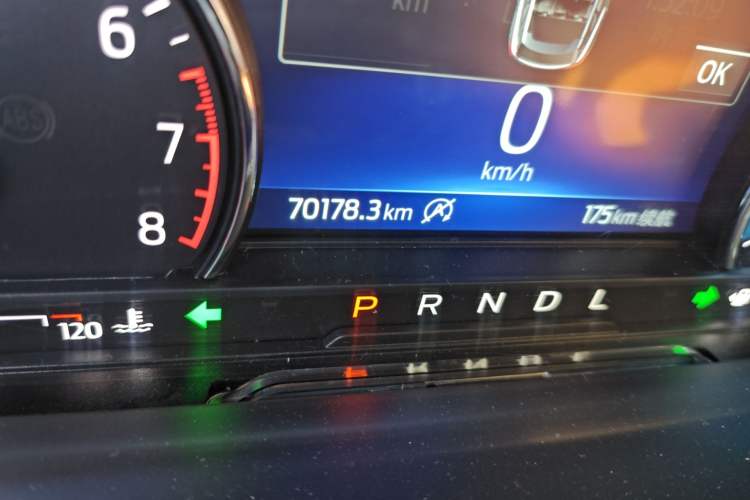 Used Ford Escape 2020 EcoBoost 245 Two-Wheel-Drive Titanium Edition Odometer Close Up