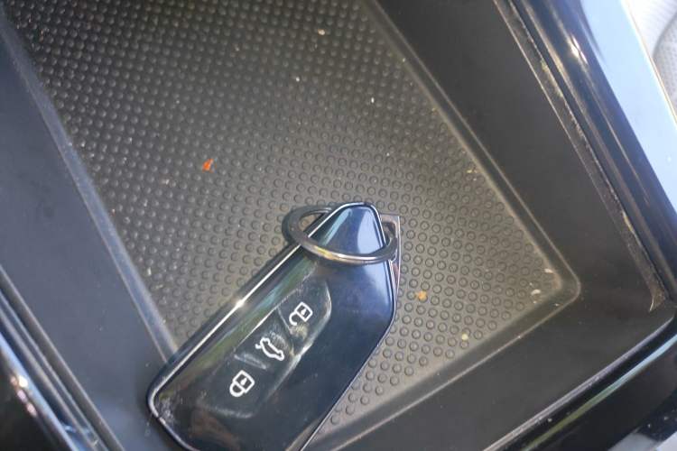 Used Volkswagen Talagon 2022 380TSI Four-Wheel Drive Luxury "Jiajing" Edition Pro 6 Seats Vehicle Key