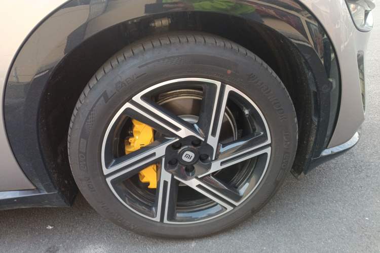 Used Xiaomi Auto YU7 2025 Ultra-Long Range All-Wheel Drive Pro Version
