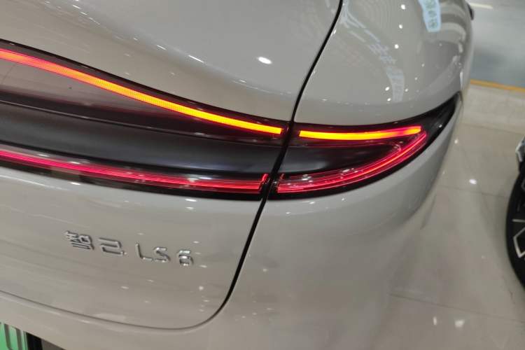 Used IM LS6 2023 Max Enhanced Performance Edition