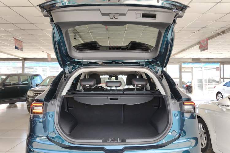 Used FORTHING T5 EVO 2021 1.5TD DCT Diamond Edition Trunk