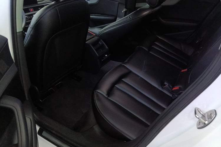 Used Audi A4L 2018 30th Anniversary Edition 40 TFSI Trendy Model