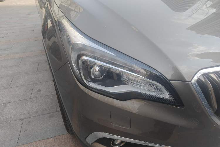 Used Buick Envision 2016 28T Four-Wheel Drive Luxury Model
