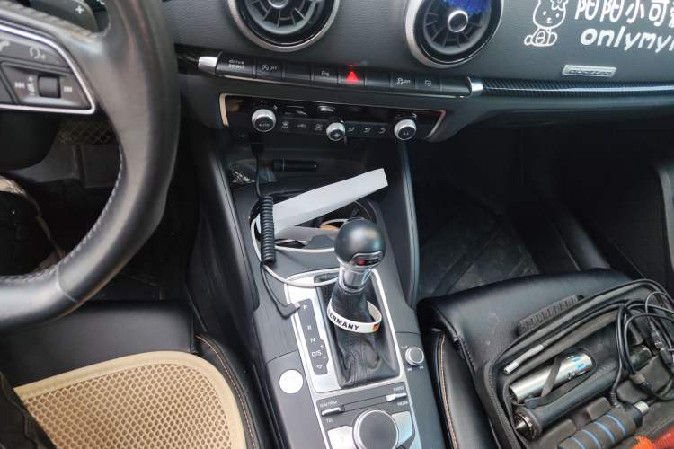 Used Audi A3 2019 Limousine 35 TFSI Sport Edition China V Emission Standard Gear Lever