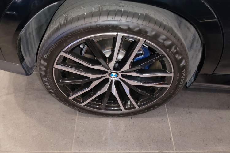 Used BMW X6 2022 Second Facelift xDrive40i Luxury Version M Sport Package
