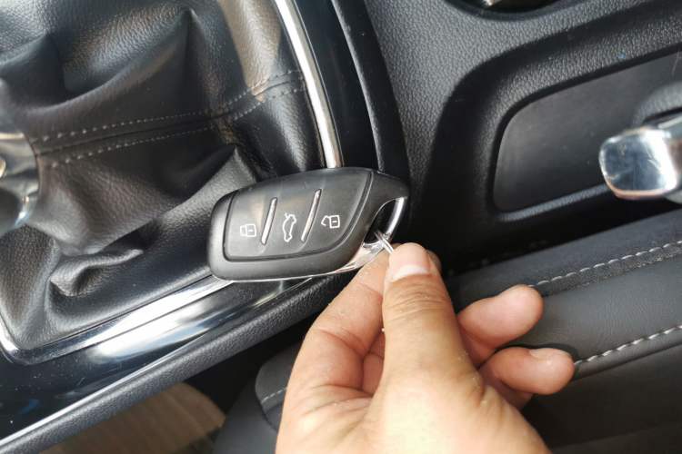 Used Roewe i5 2019 1.5L Manual 4G Connect Leehao Flagship Edition