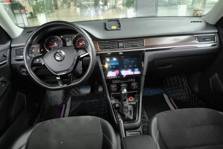 Used Volkswagen Bora 2016 230TSI DSG Luxury Version Center Console