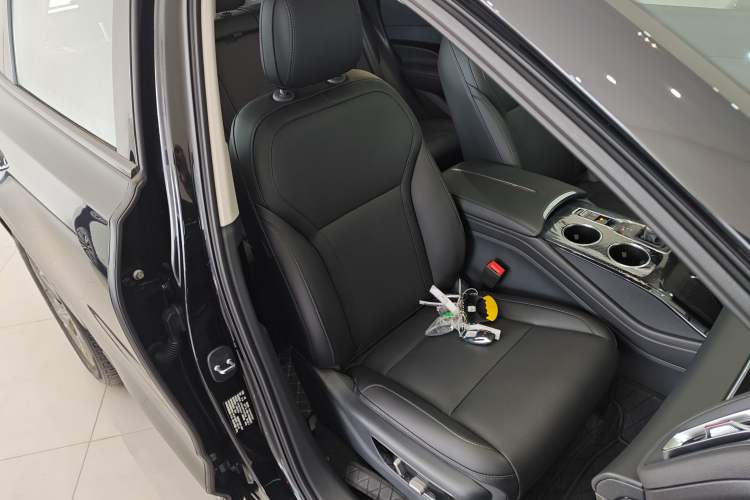 Used Hongqi HS3 PHEV 2025 Model 125km Jingwei 2 Millionth Anniversary Edition