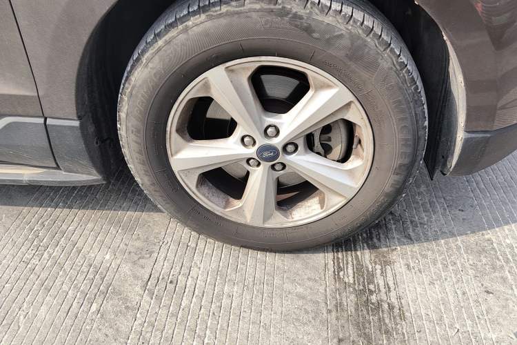 Used Ford Edge 2016 EcoBoost 245 Two-Wheel-Drive Titanium 5-Seater
