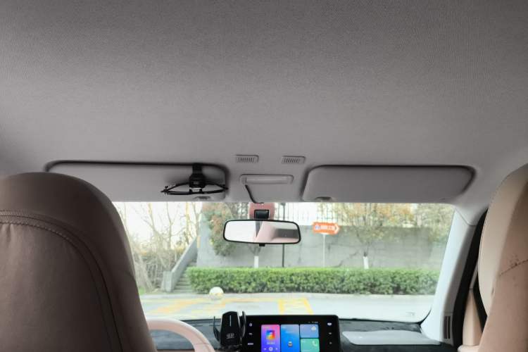 Used Geely Galaxy Panda 2023 Panda Mini 200km Endurance Bear
