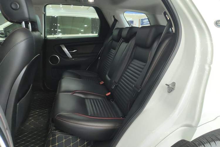 Used Land Rover Discovery Sport 2020 249 PS R-Dynamic Performance Edition Left Rear Seat