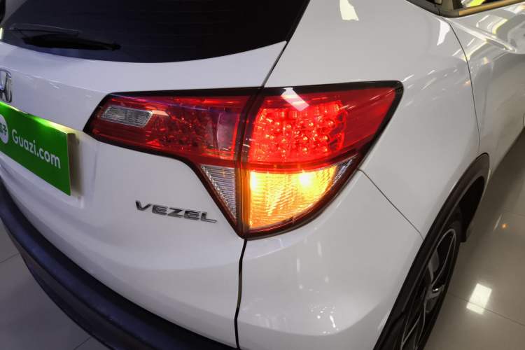 Used Honda Vezel 2020 1.5L CVT Pioneer Edition
