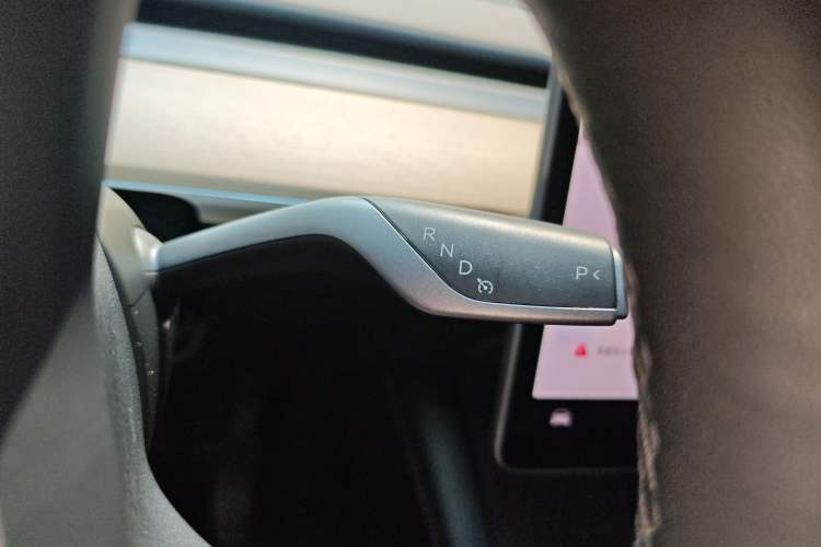 Used Tesla Model Y 2022 Rear-Wheel-Drive Version
