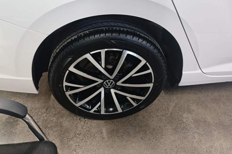 Used Volkswagen Lavida 2021 280TSI DSG Luxury Edition Exterior 5