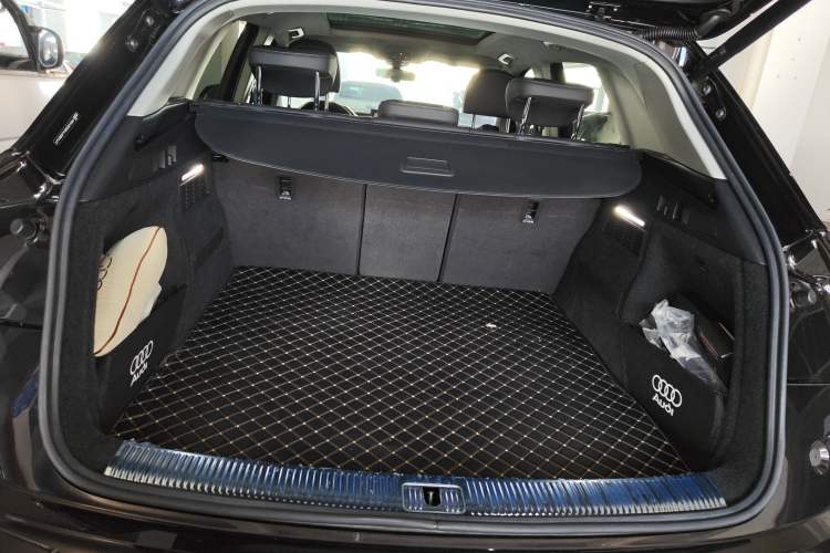 Used Audi Q5L 2024 40 TFSI Fashion Dynamic Model