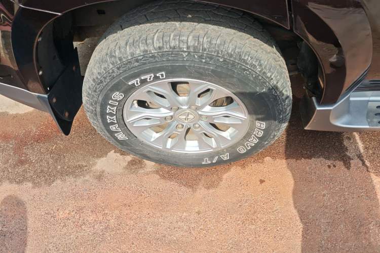 Used JMC Yusheng S350 2016 2.0T Automatic Two-Wheel Drive Gasoline Luxury Edition 5 Seats Exterior 5