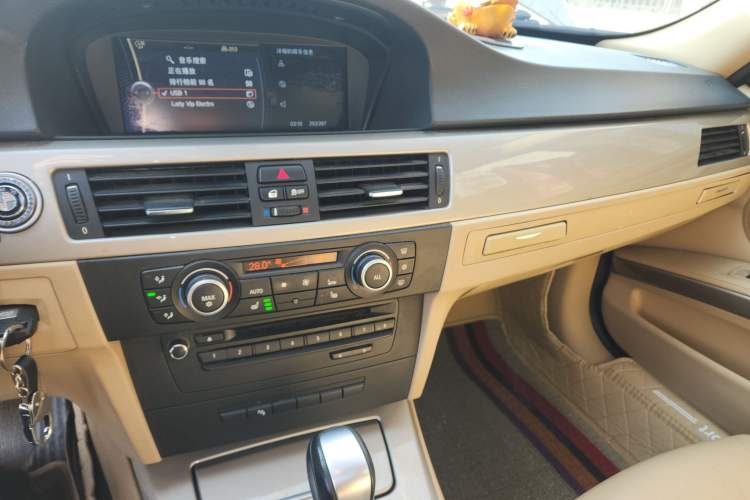 Used BMW 3 Series 2011 320i Luxury Edition