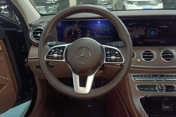 Used Mercedes-Benz E-Class 2019 E 260 L Steering Wheel